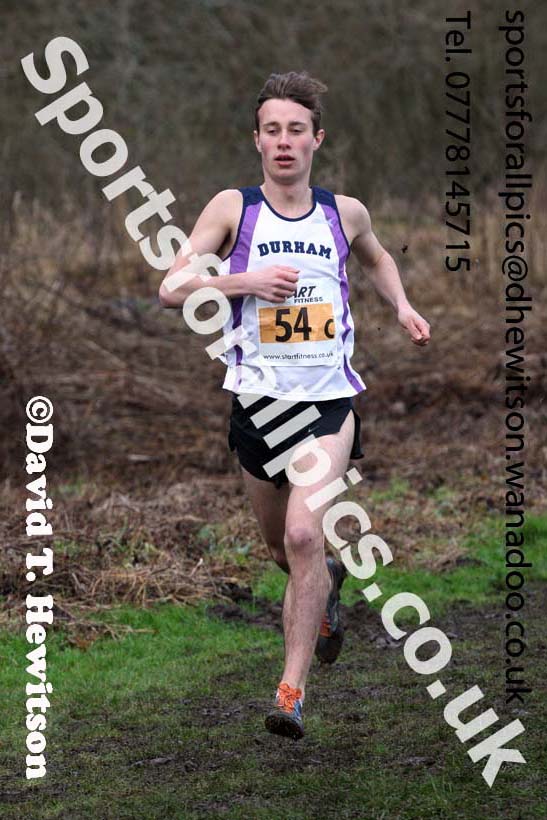 Senior mens Durham Cathedral Cross Country Relays, Maiden Castle, Durham. Photo: David T. Hewitson/Sports for All Pics